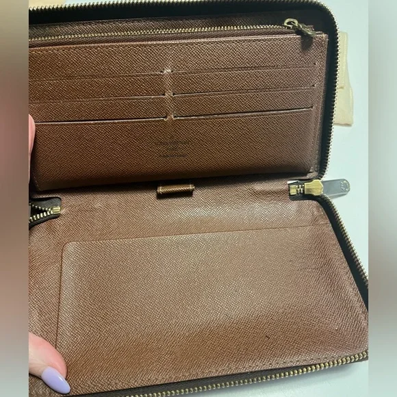 Louis Vuitton Brown Monogram Zippy Organizer Wallet